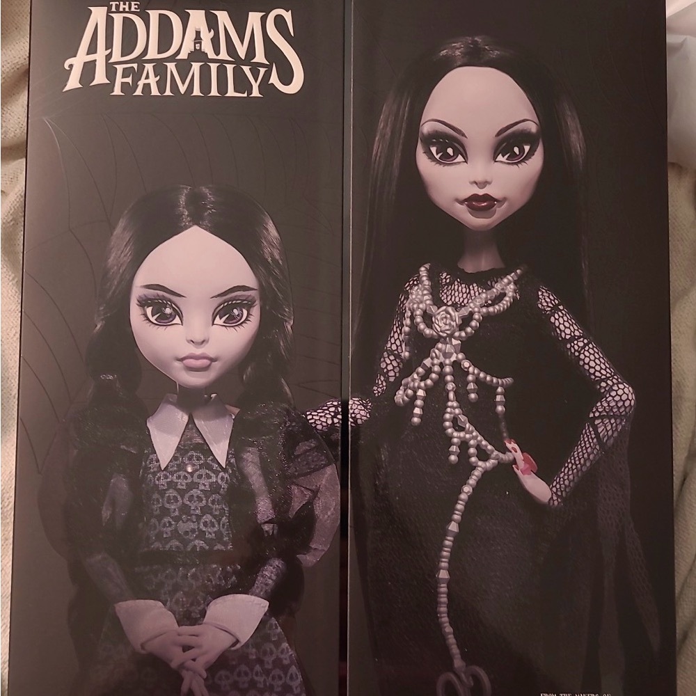The Addams Family Skullector Doll Set Monster High Mattel New In Box - Picture 3 of 6